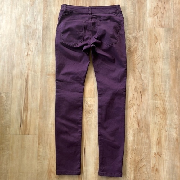 Brody Jeans Burgundy Skinny Ankle Jeans - Picture 6 of 9